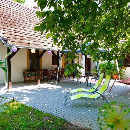 Arnyas Vendeghaz Villa Badacsonytomaj Exterior photo